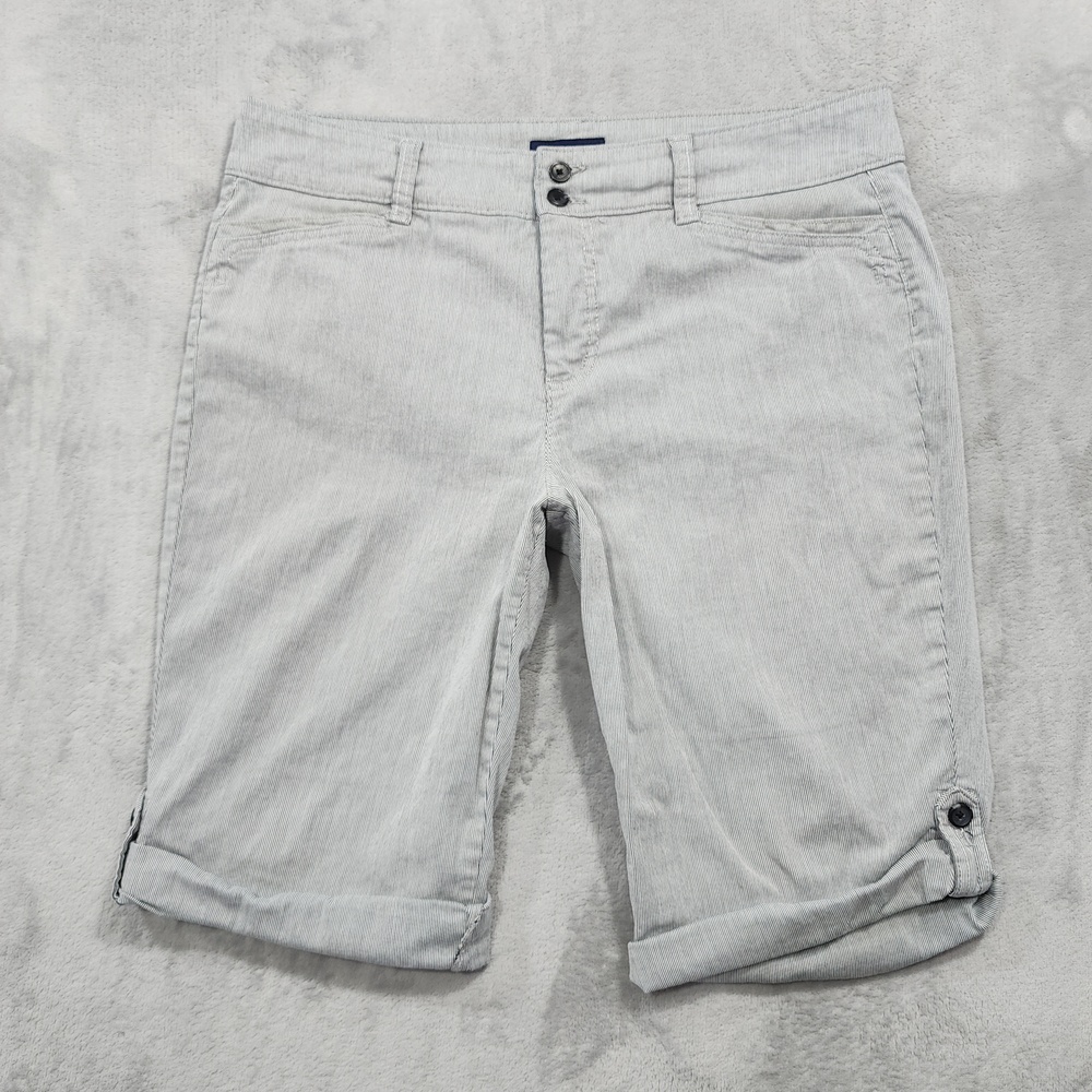 Charter Club Shorts Womens 14 Gray Pinstripe Bermuda Twill Cuffed Casual Summer